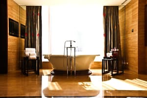 thumbnail: Deep soaking bathtub