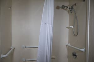thumbnail: Front of property