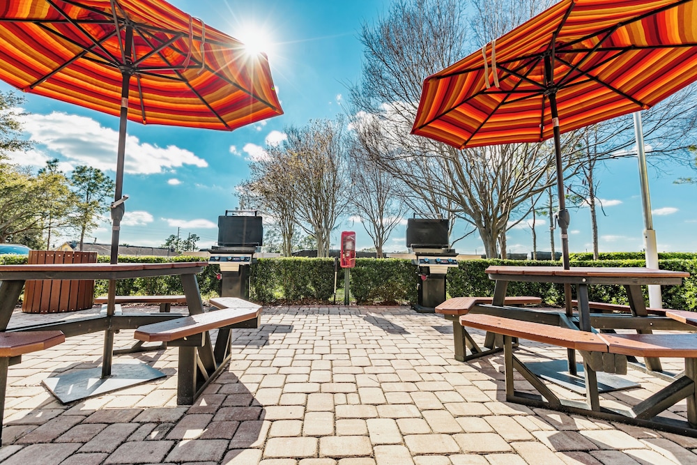 BBQ/picnic area