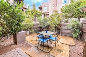 thumbnail: Terrace/patio