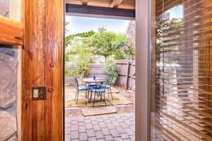 thumbnail: Terrace/patio