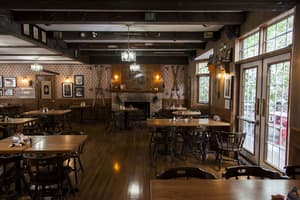 thumbnail: Restaurant