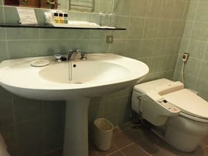 thumbnail: Bathroom