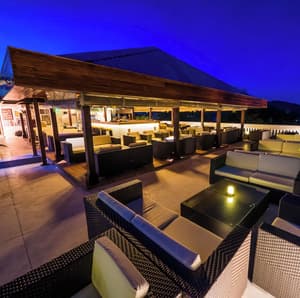 thumbnail: Lounge