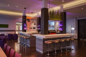 thumbnail: Bar (on property)