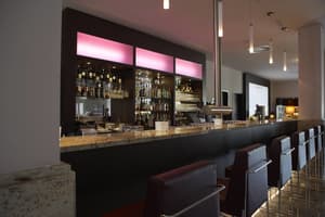 thumbnail: Bar (on property)
