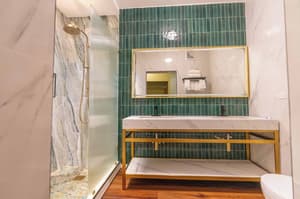 thumbnail: Bathroom