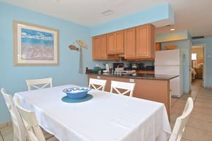 thumbnail: In-room dining