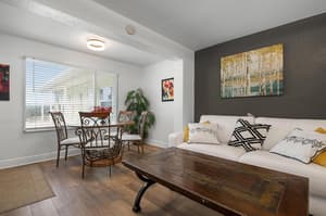 thumbnail: Living room