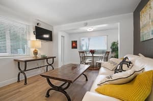 thumbnail: Living area