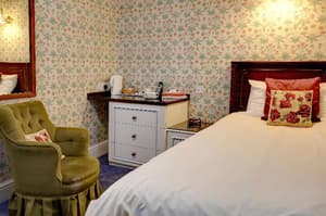 thumbnail: Room