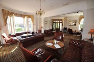 thumbnail: Lobby lounge