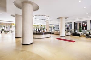 thumbnail: Reception