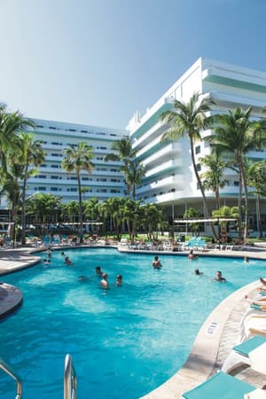thumbnail: Outdoor pool