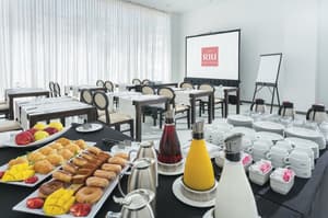 thumbnail: Breakfast area