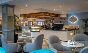 thumbnail: Bar (on property)