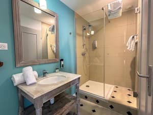 thumbnail: Accessible bathroom