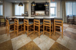 thumbnail: Bar (on property)