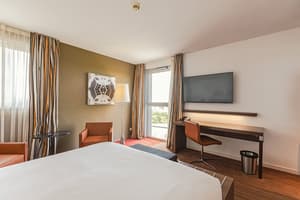 thumbnail: Room