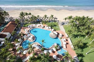 thumbnail: Outdoor pool