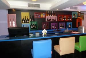 thumbnail: Bar