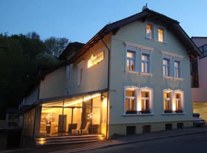thumbnail: Exterior