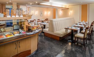 thumbnail: Breakfast area