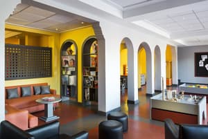 thumbnail: Interior entrance