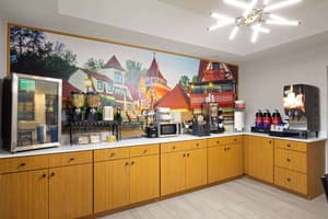 thumbnail: Breakfast area
