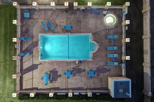 thumbnail: Pool