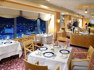 thumbnail: Restaurant