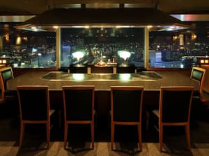thumbnail: Restaurant