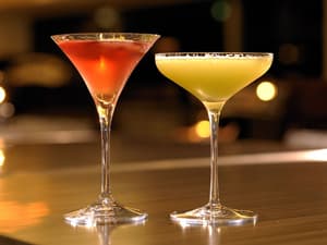 thumbnail: Bar (on property)