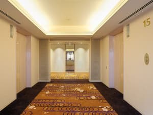 thumbnail: Hallway