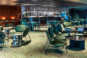 thumbnail: Bar (on property)