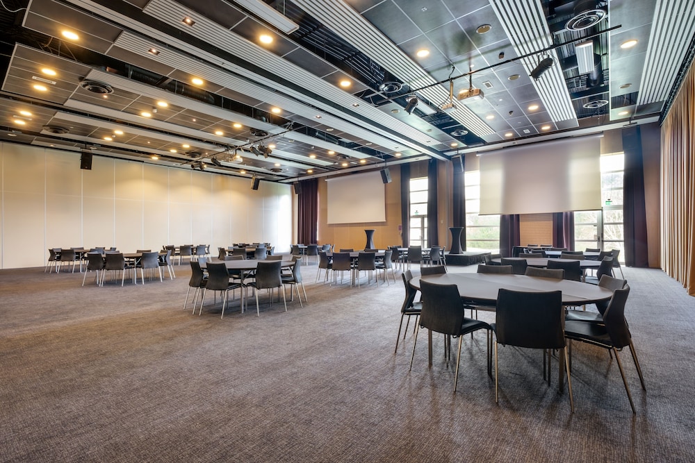 Business center