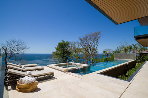 Prieta Bay Estate (4 or 5 Bedroom) Pool