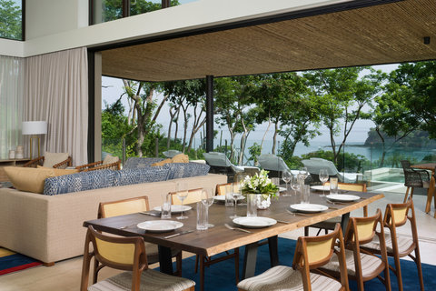 Casa del Coco (Five Bedroom Residence) Dining