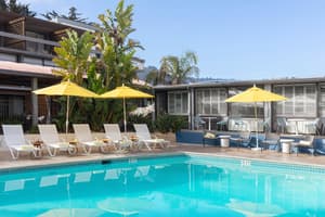 thumbnail: Outdoor pool