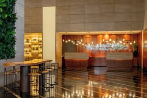thumbnail: Bar (on property)
