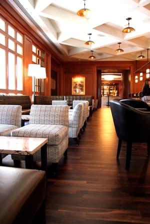 thumbnail: Bar (on property)