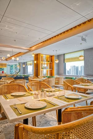 thumbnail: Restaurant