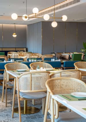 thumbnail: Restaurant