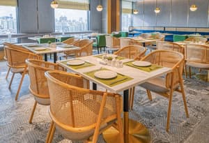 thumbnail: Restaurant