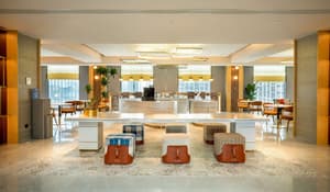 thumbnail: Bar (on property)