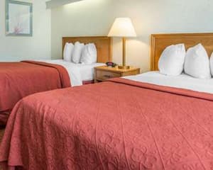 thumbnail: Guest Room,On-Site