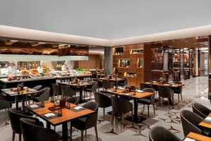 thumbnail: Bar (on property)