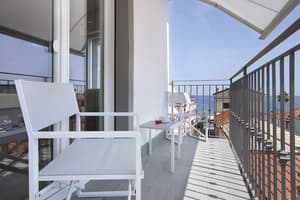 thumbnail: Balcony