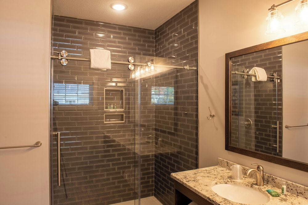 Bathroom shower