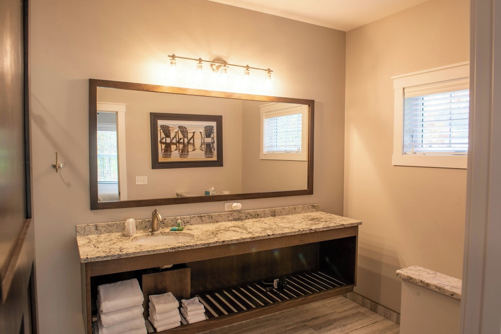 Bathroom sink